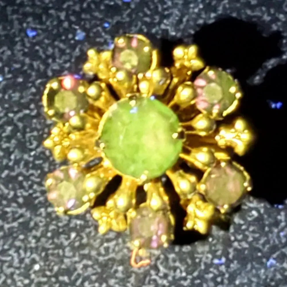 Starburst Scatter Brooch Purple Rhinestones Gold Tone Riveted Back 1/2